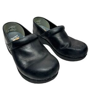 Dansko Clogs Size 8US Matte Black Leather Comfort Slip On Professional Shoes